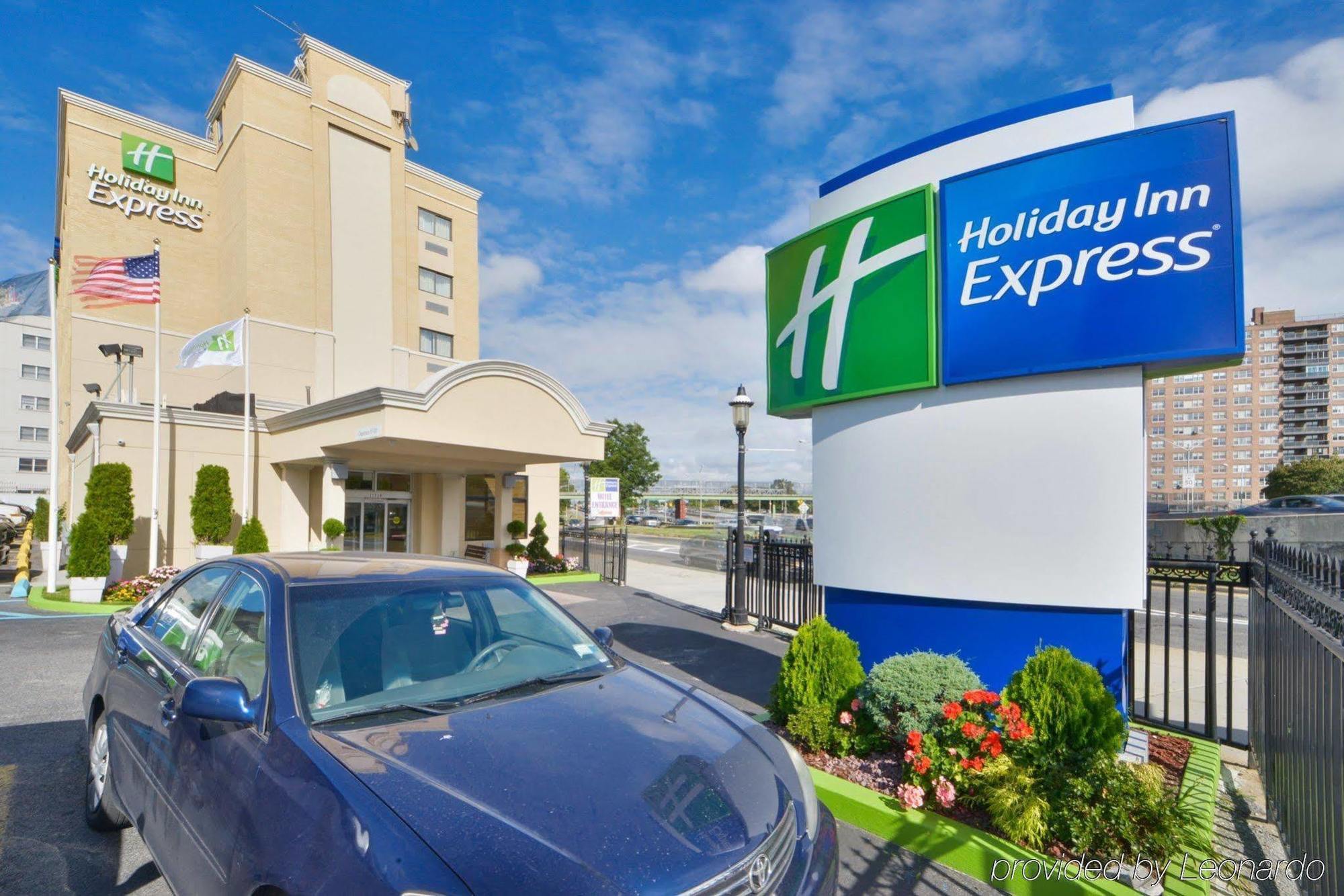 Holiday Inn Express Laguardia Airport, An Ihg Hotel New York Eksteriør bilde